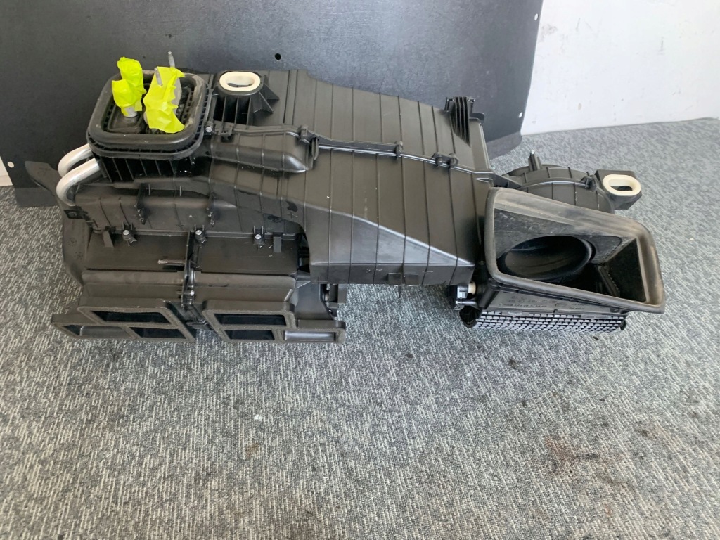 Купить Mercedes cla w117 2.2 cdi универсал 2017r отопитель a2468302002