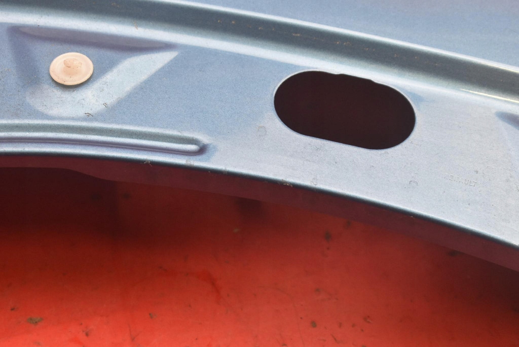 Крило правий перед передній niebieski dacia spring 21- Зі Шроту