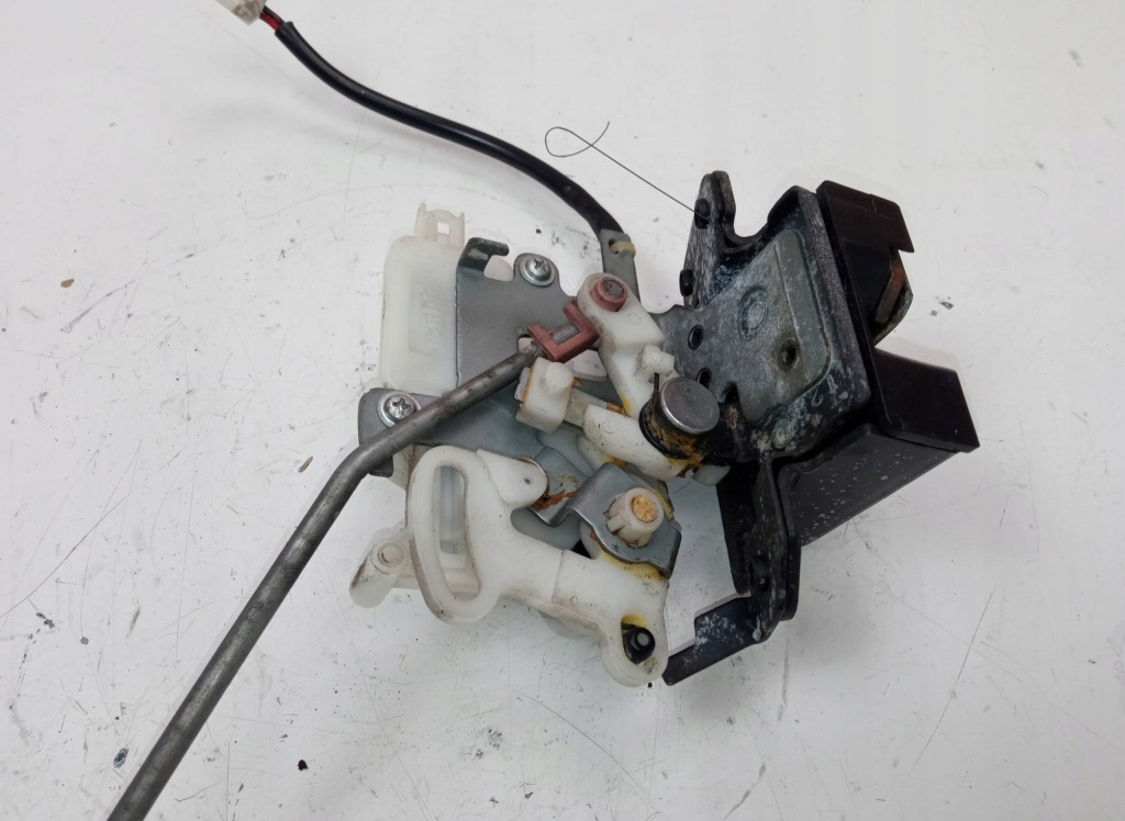 фото №2, Замок крышки багажника mazda 5