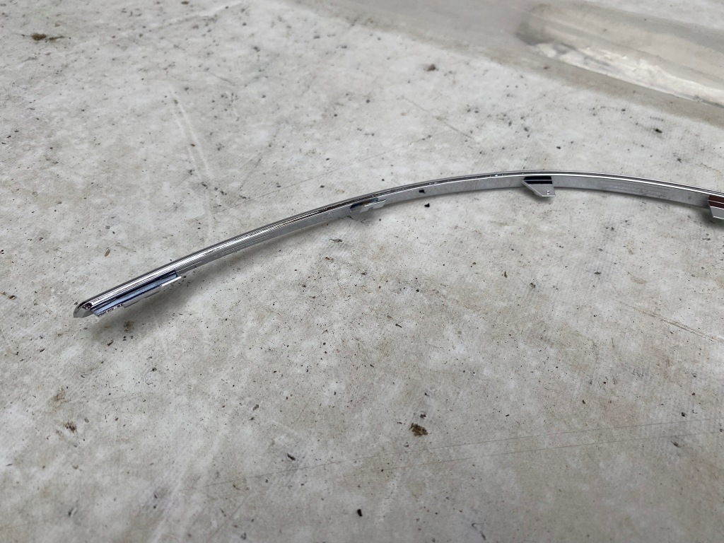 Mercedes e-klasa w212 kombi молдинг хром бампера задній лівий Київ