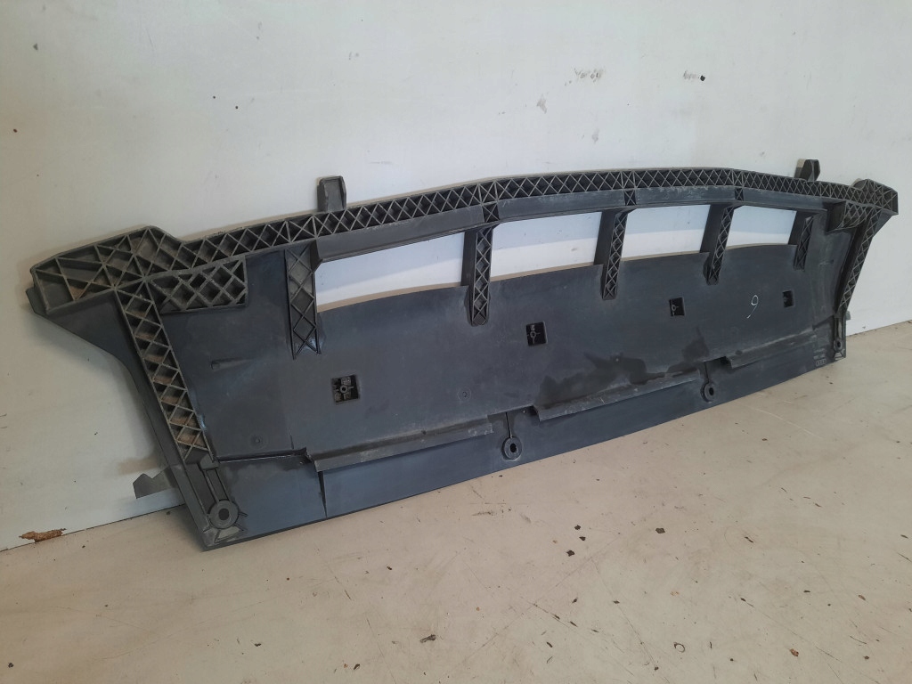 Audi q5 08-16 молдинг нижня захист pod бампер 8r0807233 в Україні