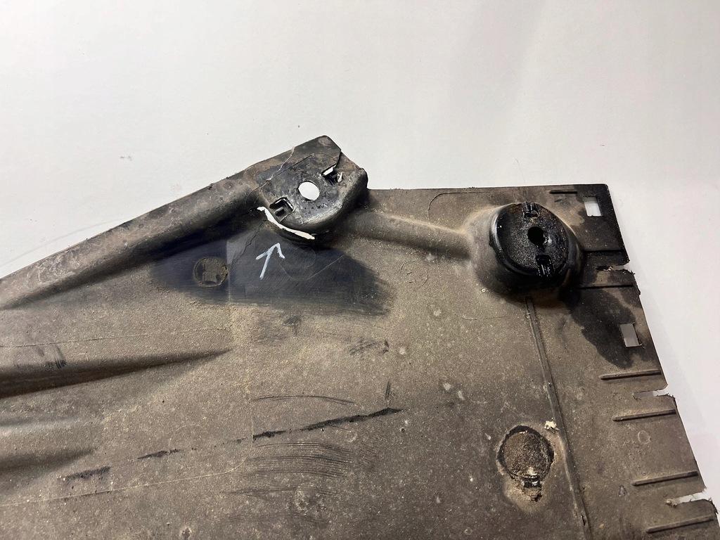 фото №6, Захист підвіска ліва audi a4 b8 8k0825207b