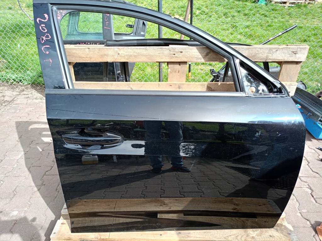 фото №1, Peugeot 208 ii дверь правый перед ktv do установка неокрашенный