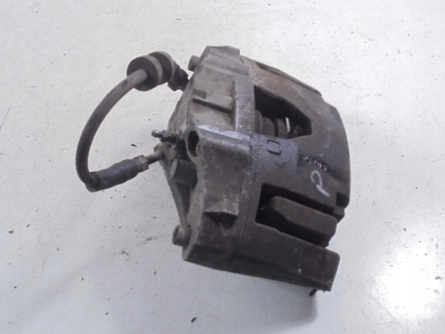 фото №8, Volvo xc90 1 i typ c суппорт тормозной перед правый 2.4d lift 30657307