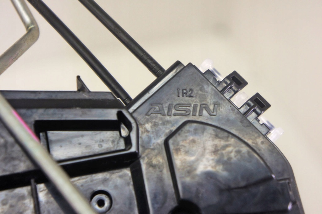 фото №5, Jc031 toyota corolla e21 xii замок дверь перед