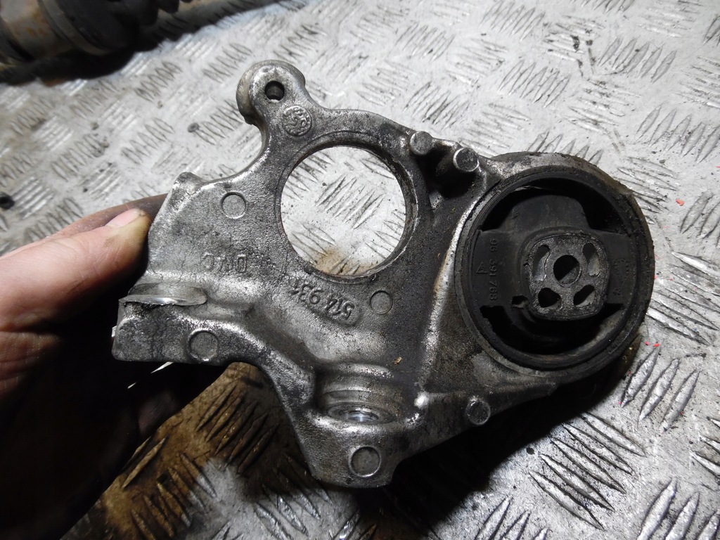 фото №1, Підпора піввісь peugeot partner 3 1,6 d