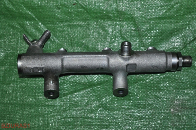 фото №2, Молдинг упорскування audi q5 059130090bt