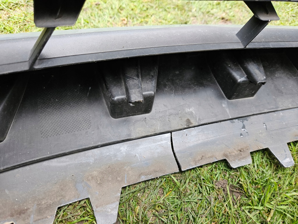 Бампер перед renault trafic iii lift 22- в Украине