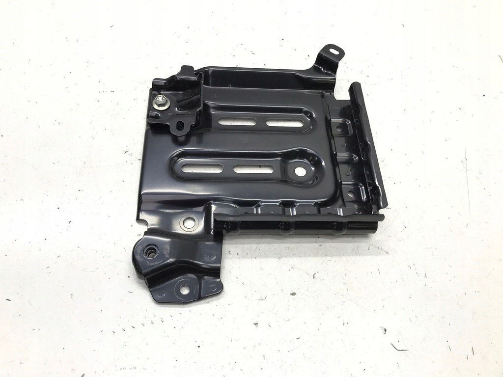 фото №1, Lexus lbx 2024 1.5 hybrid основа полиця акумулятор