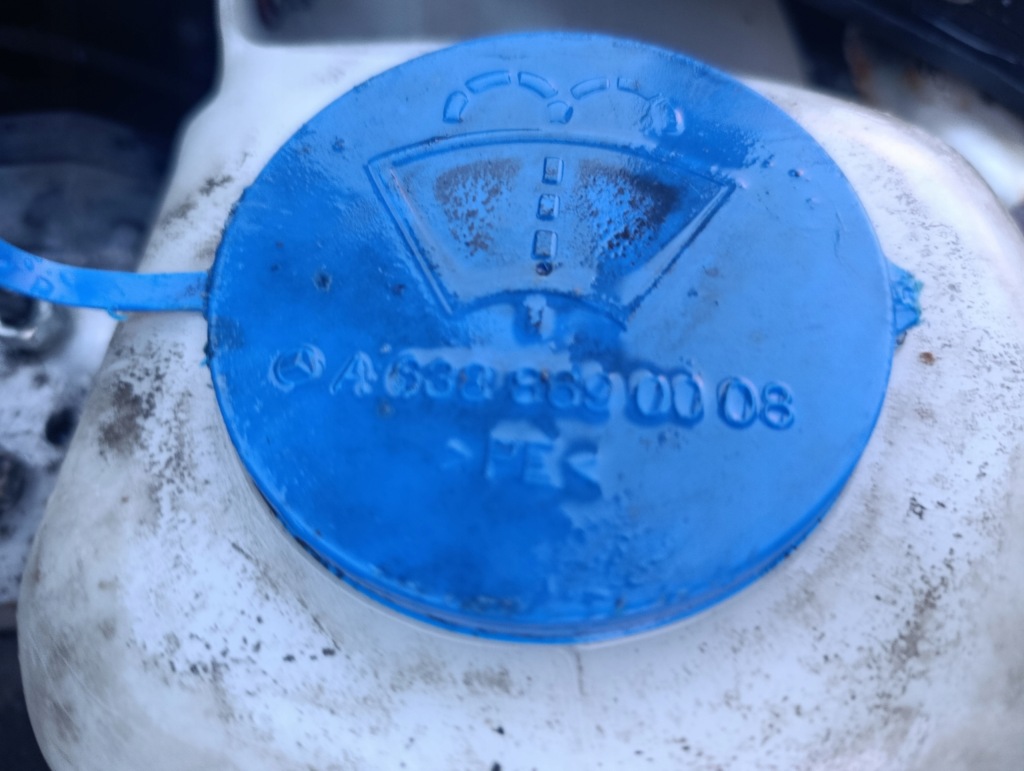 Бачок омывателя mercedes vito w638 e Недорого