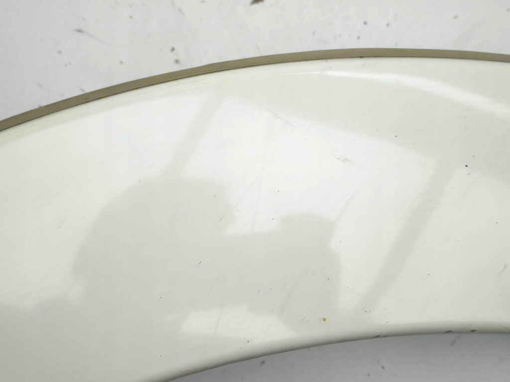 фото №12, Mitsubishi pajero 2007 левая сторона молдинг крыла заднего