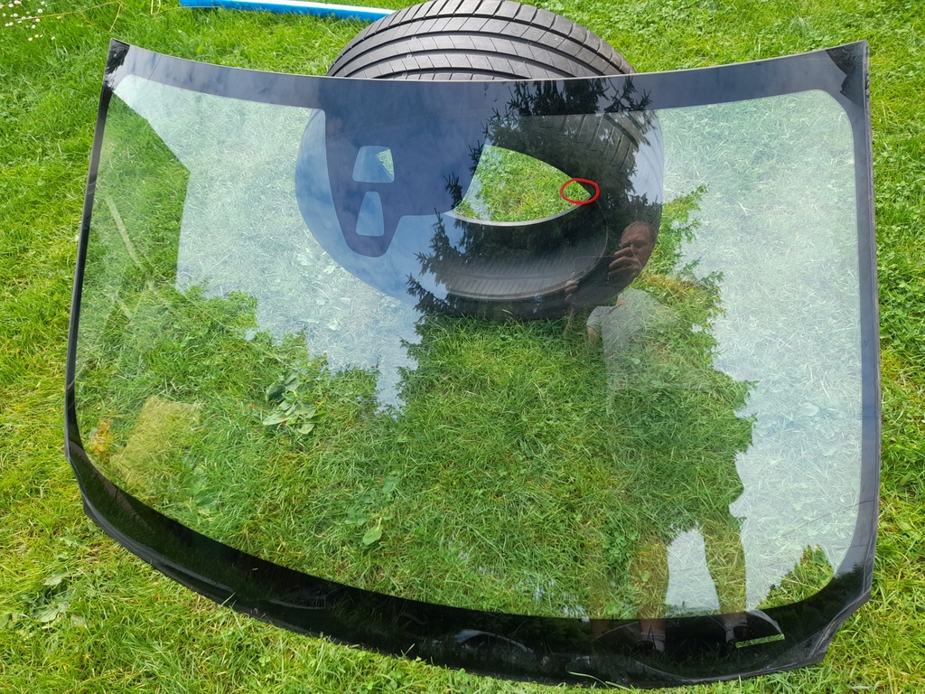 фото №1, Стекло лобовое volvo v40