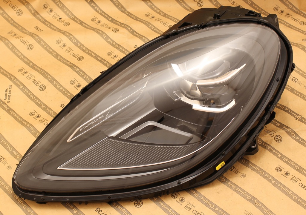 Купити Porsche macan 95b fl рестайлінг  19+ фара перед full led