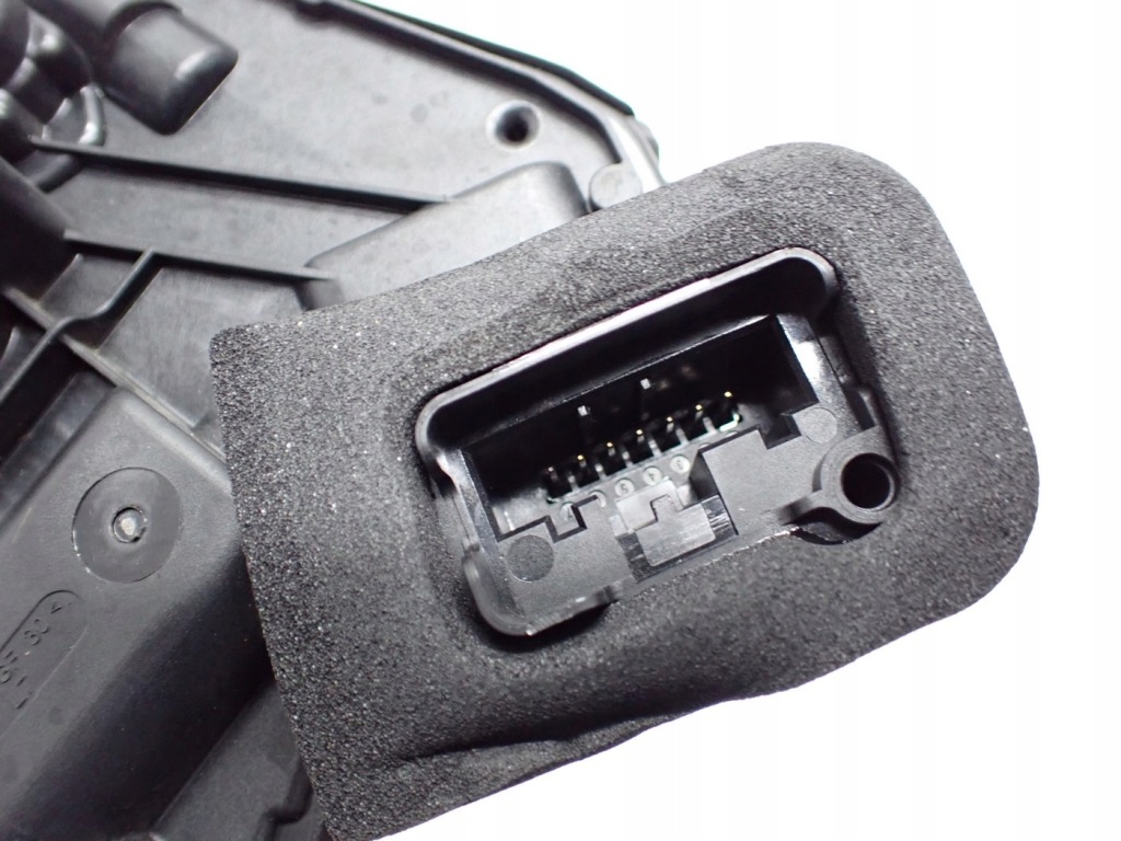 фото №6, Замок двері лівий задня задній 5ta839015l 5ta839015 vw t-roc 20r