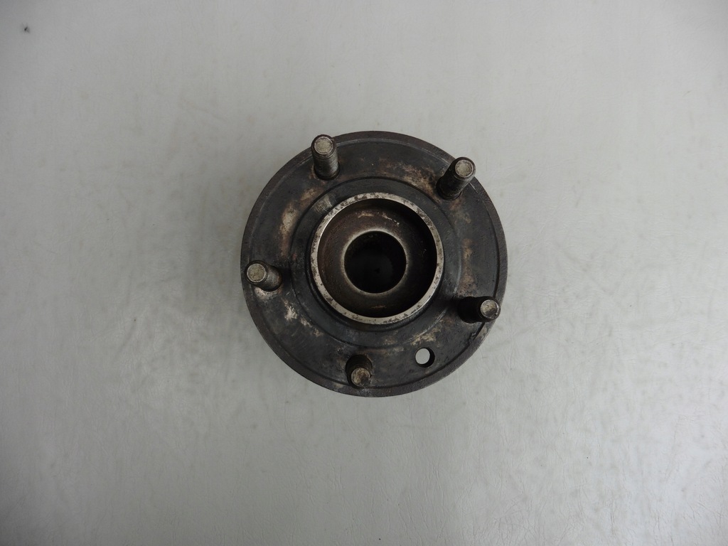 фото №1, Ступица перед volvo v40 ii 2012 --