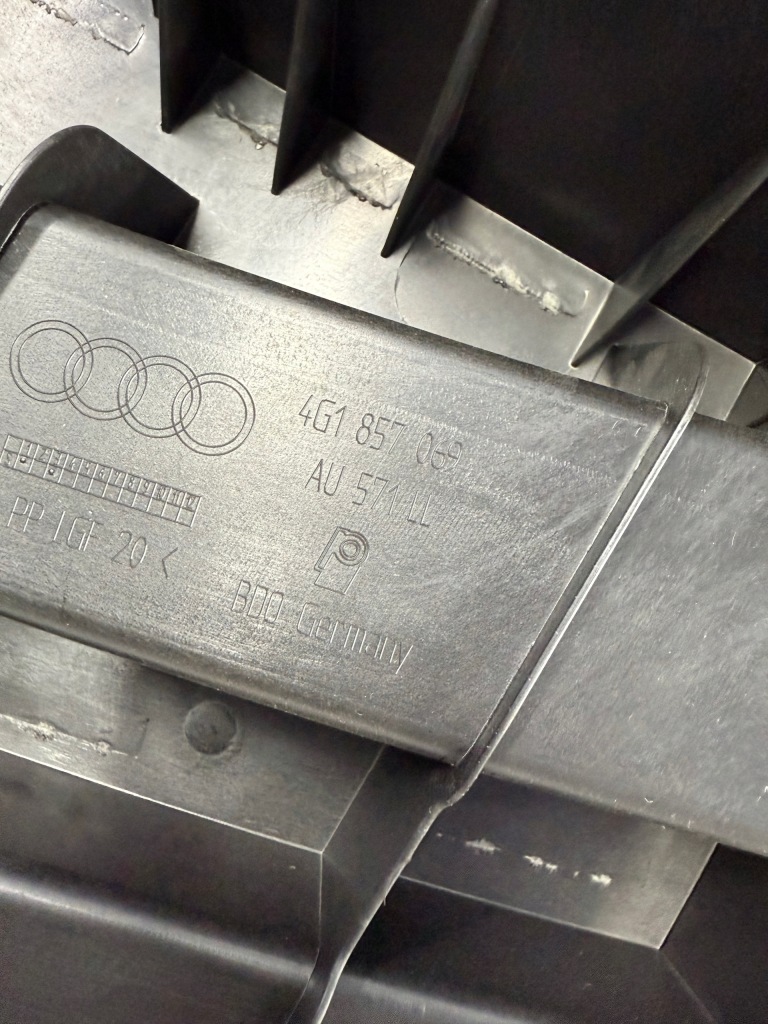 фото №13, Audi a6 c7 приборная панель приборная приборная панель консоль оригинал 4g1858041ll soul