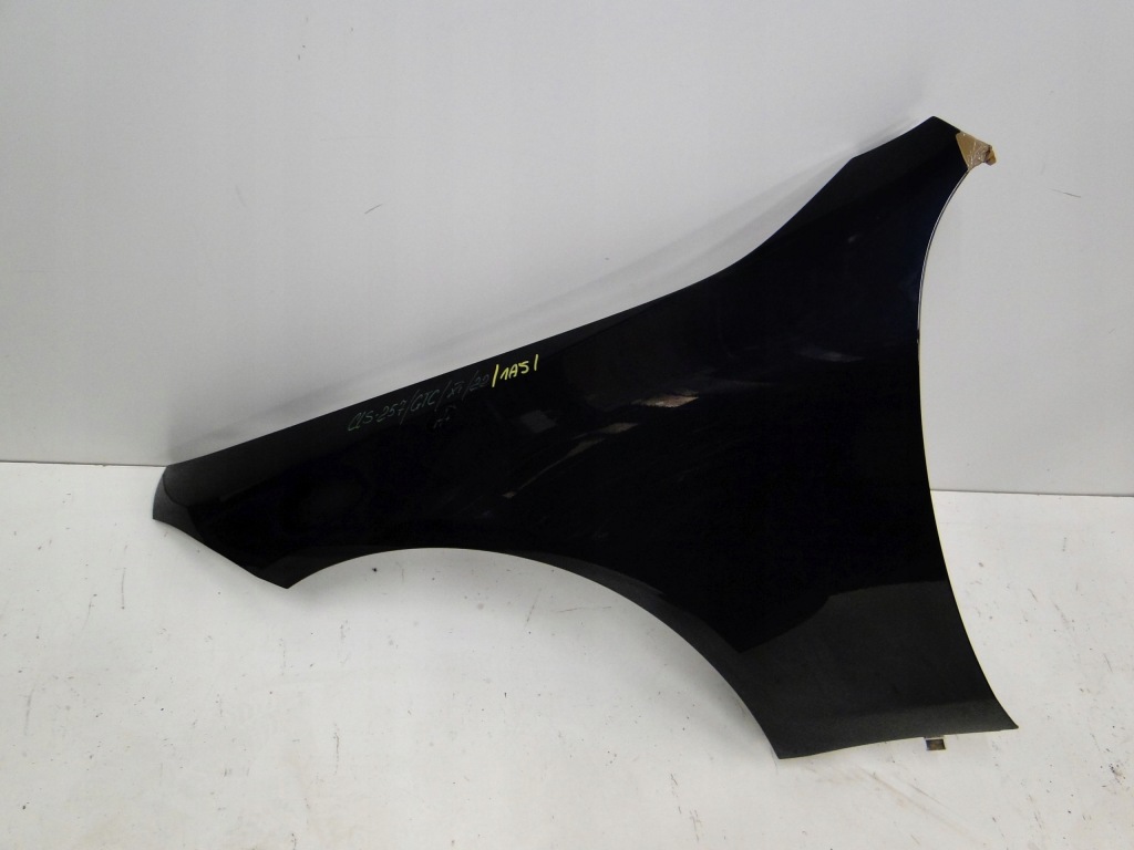 Mercedes cls 257 w257 крило передній ліве Недорого