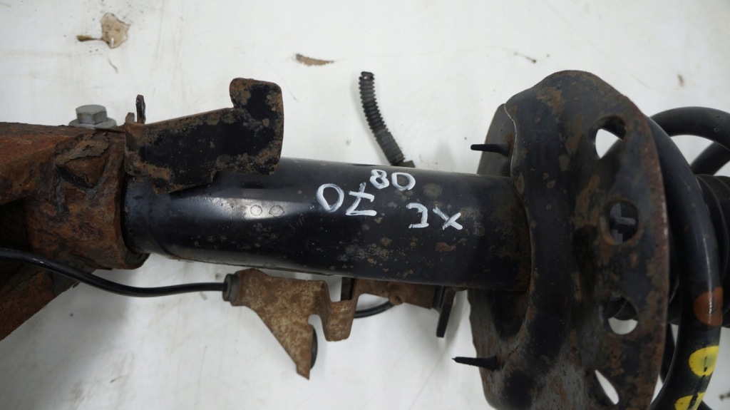 фото №2, Volvo xc70 iii амортизатор левый перед macpherson