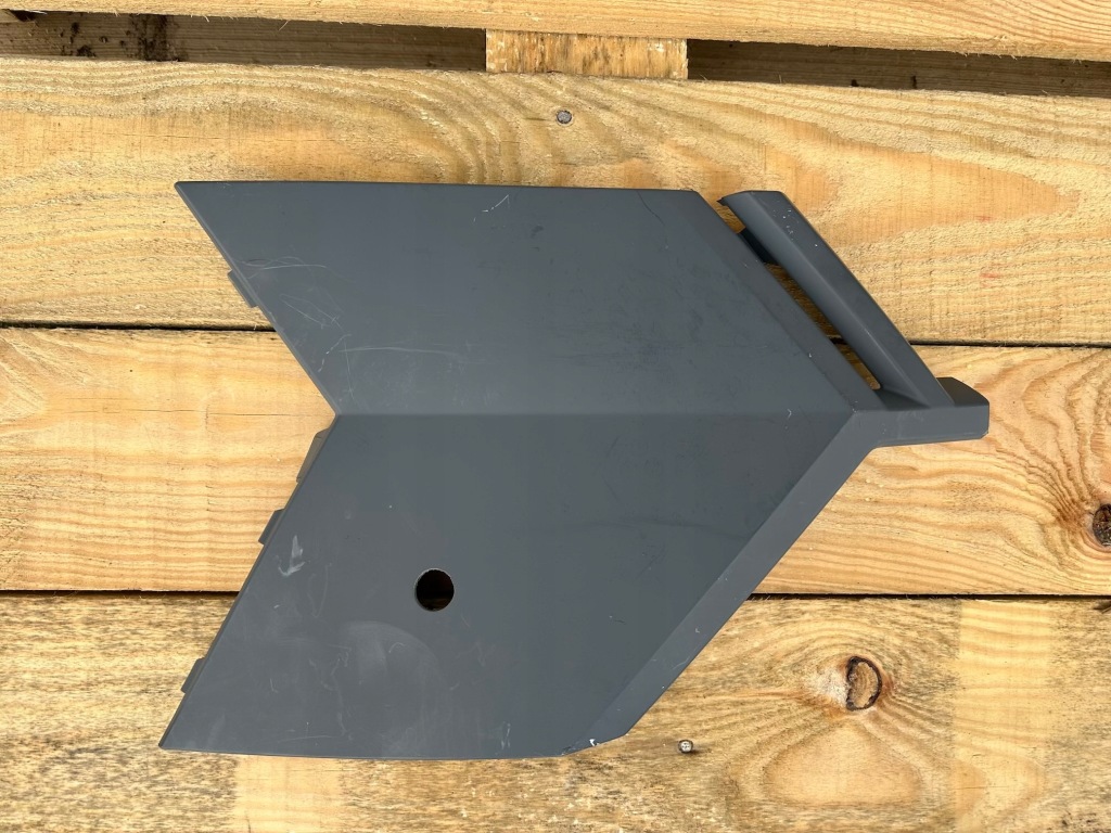 Купити Решітка решітка  молдинг права бампер перед renault megane v e-tech 620742561r