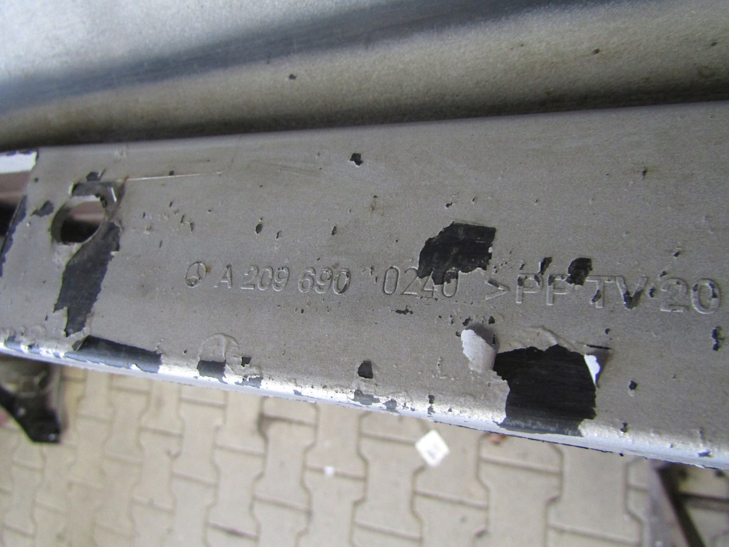 фото №8, Молдинг поріг права mercedes clk ii w 209 01-09