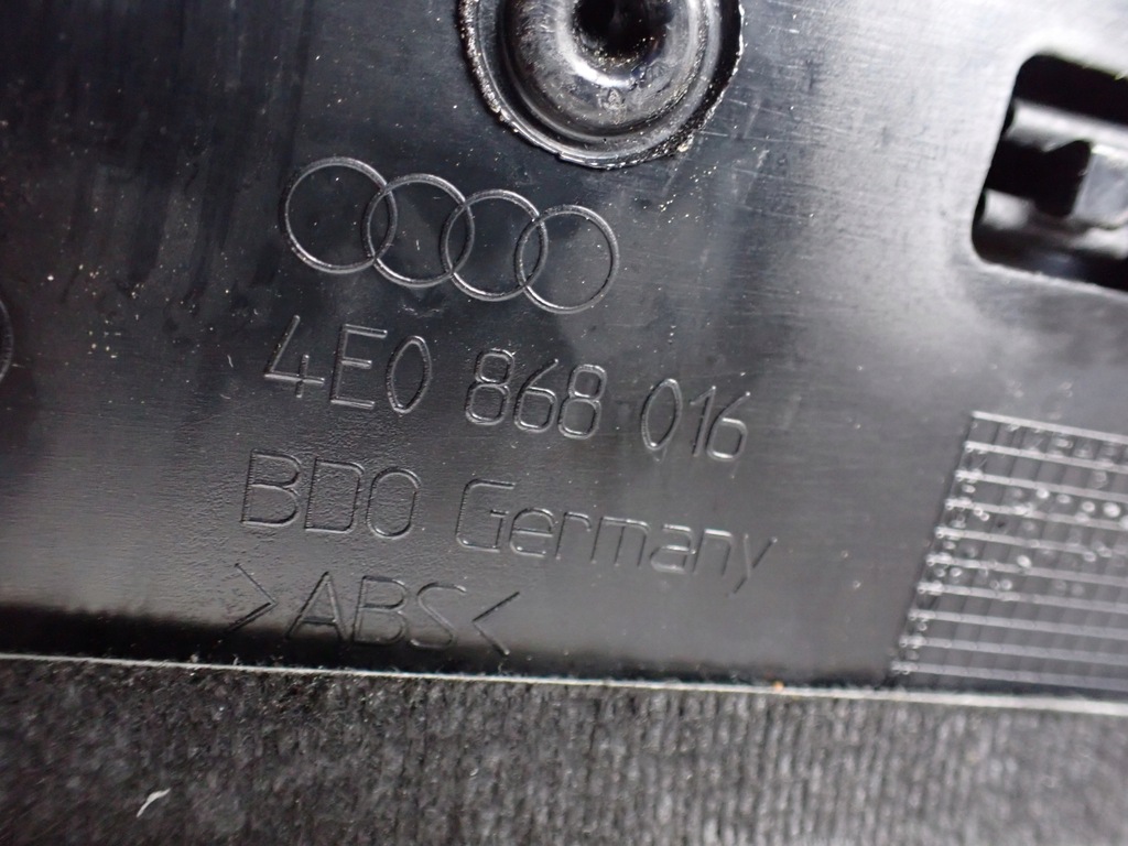 фото №16, Обшивка двері правий перед динамік bang & olufsen audi s8 a8 4e0868016 короткий