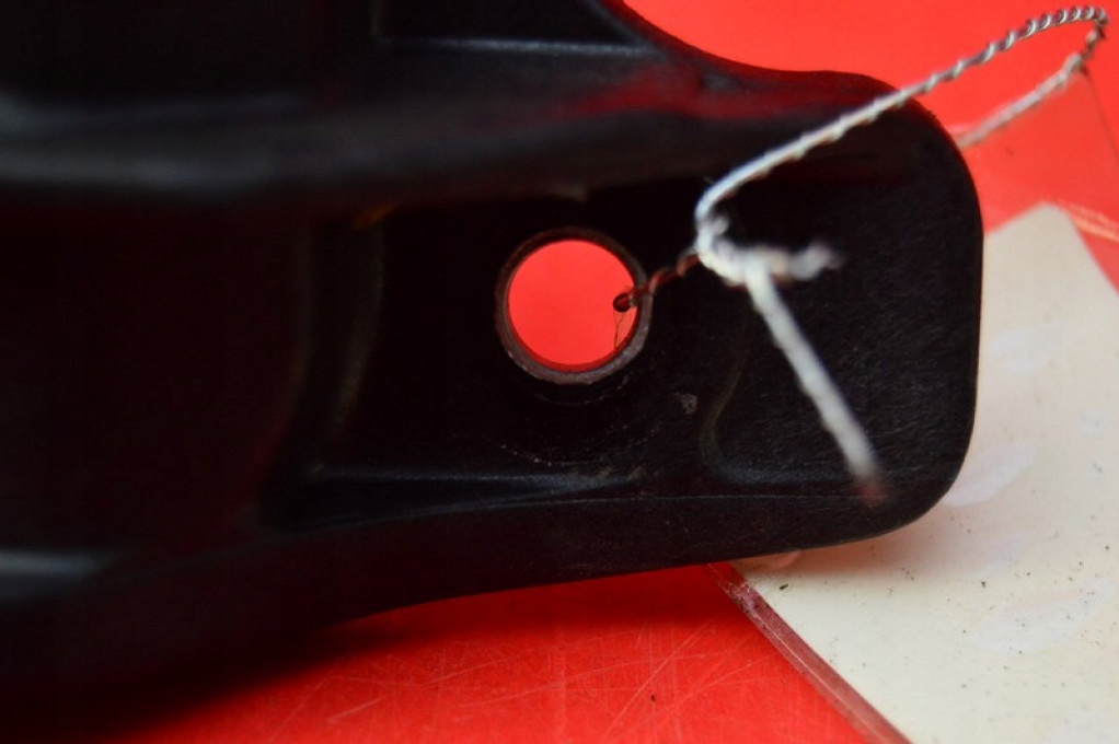 фото №8, Замок крышки задняя багажника 9652301980 citroen c2 hb 03-08