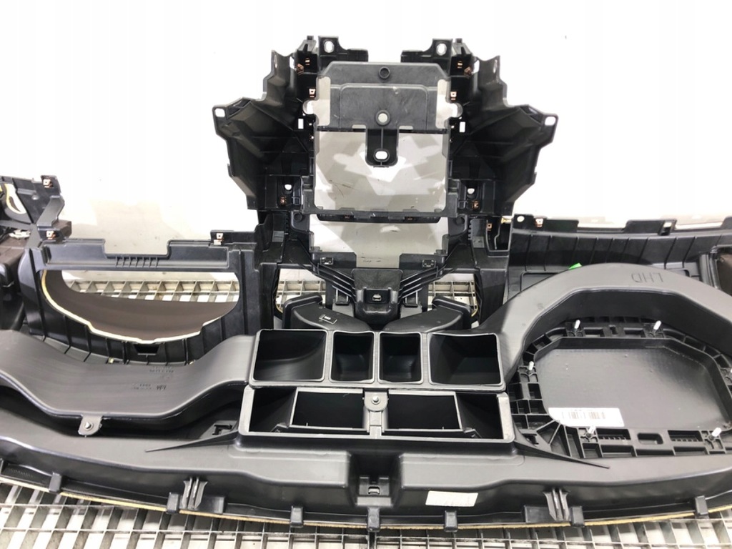 фото №8, Панель приладів консоль панель приладів opel insignia a 08-17