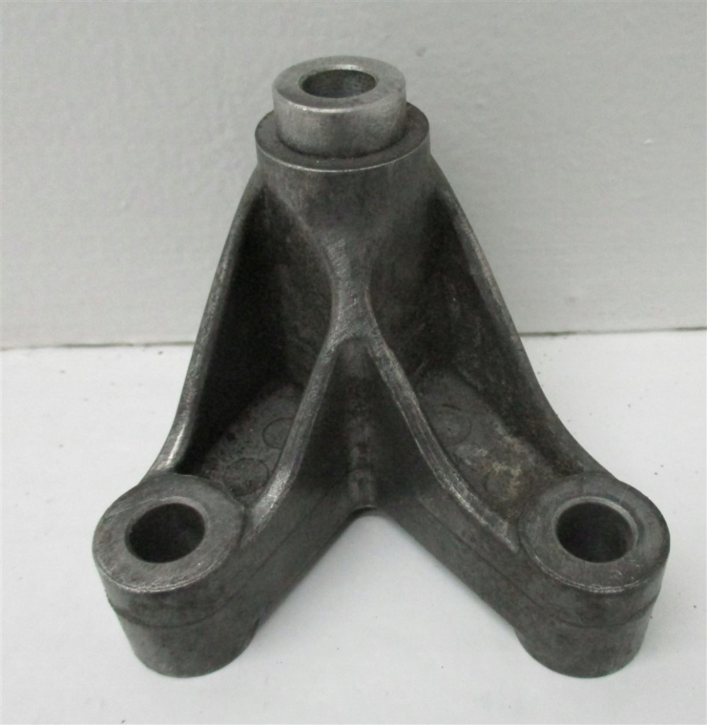 Купити Кронштейн кронштейн ролики audi q7 3.0 tdi 059145174c