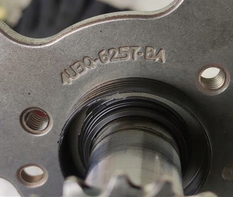 фото №8, Вал розподільного валу jaguar xj x351 3.0 d 9x2q-6a273-aa