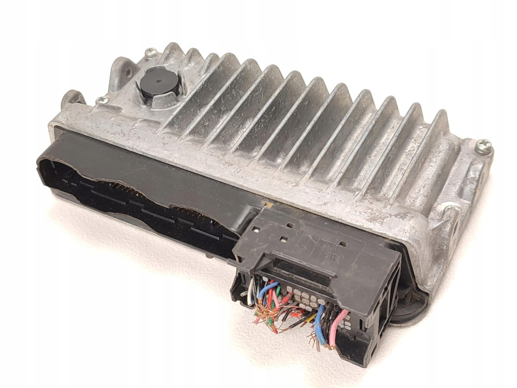 Купити Бортовий комп'ютер блок керування двигуна toyota auris 2 ii 2012–2018