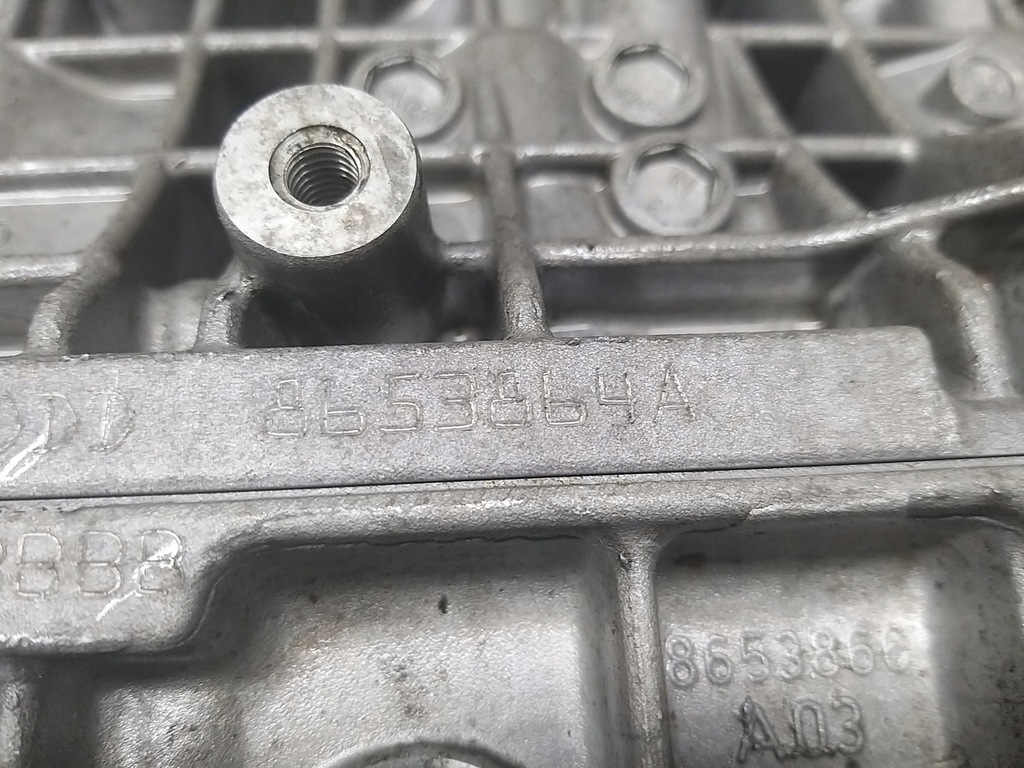 фото №15, Блок двигателя номинал 2.4 d5 163km d5244t volvo xc90 i xc70 s60 8653865