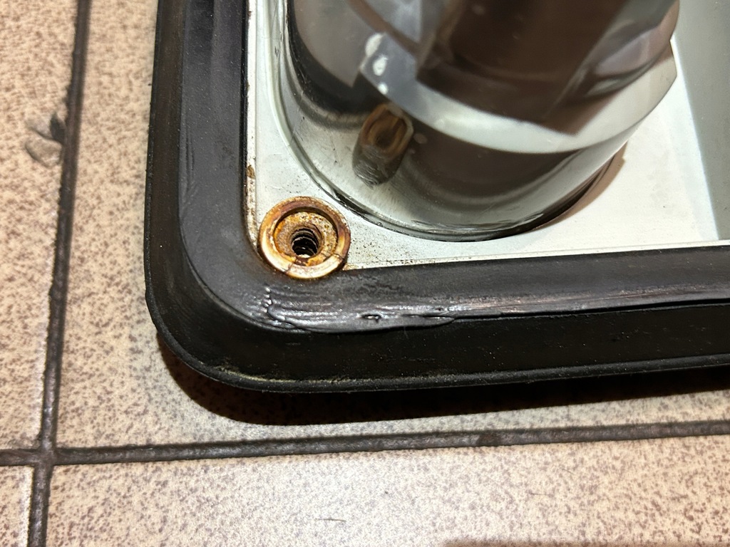 фото №11, Лампа ліва задня w кришка audi a8 d2