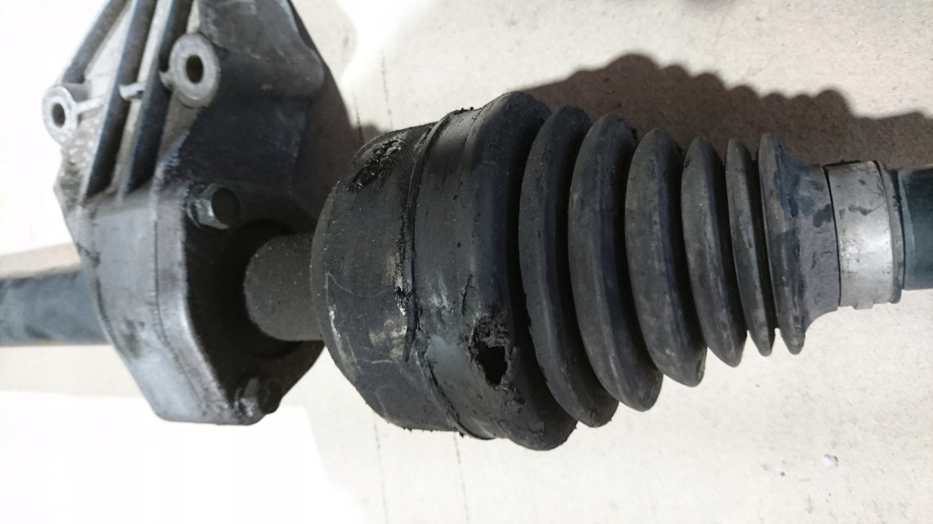 Приводной вал правый  перед передняя правая insignia a 1 1.6 tb 13265648 13250881 в Украине