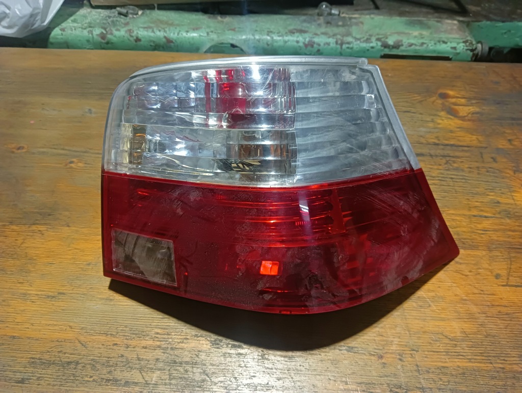 фото №1, Лампа задняя правая vw golf iv