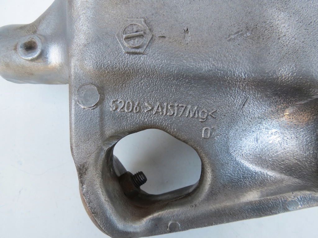 фото №13, Кронштейн кронштейн опрокидывания кабины scania r 2133303 2133302