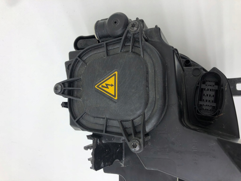 фото №12, Audi a4 b9 права лампа ксенон перед anglik комплектна 8w0941006a