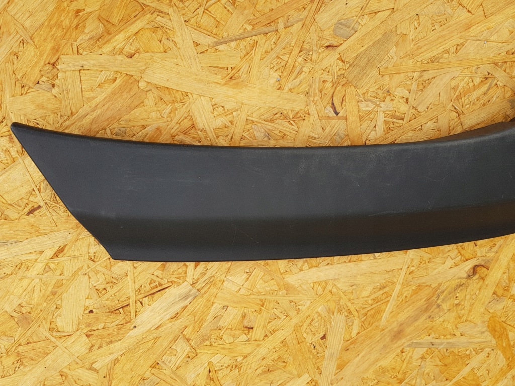 фото №5, Toyota yaris cross молдинг крила правий задня задня