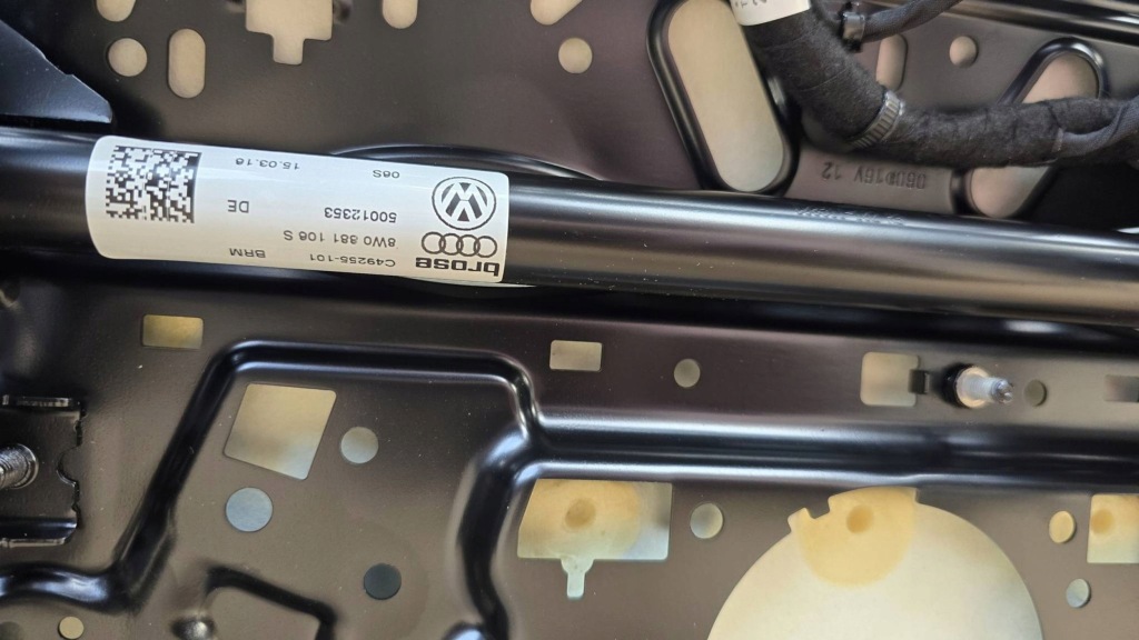 Сидіння шкіряний заднє сидіння kpl grzene чорні audi a4 b9 sedan nr mag de01 Доставка