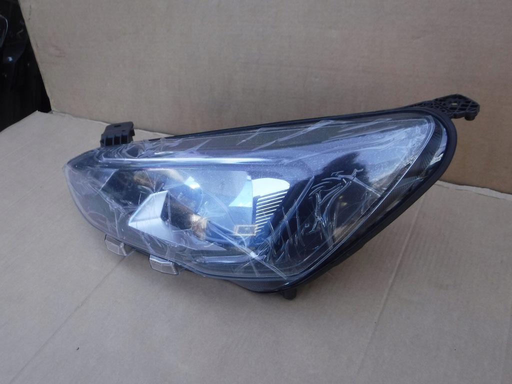 фото №2, Лампа фара левая led ford focus mk4