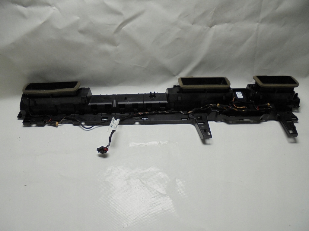 фото №13, Решітка обдув середня dekor годинник vw passat b8 3g1857083 3g0971459