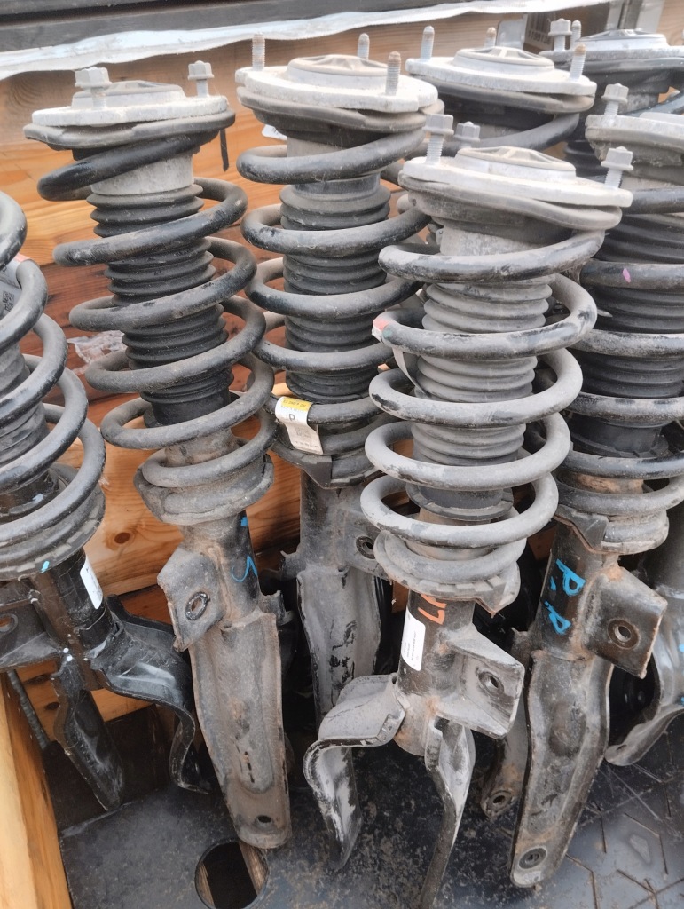 Купить Tesla 3 / 3 рестайлинг  амортизатор перед awd 4x4