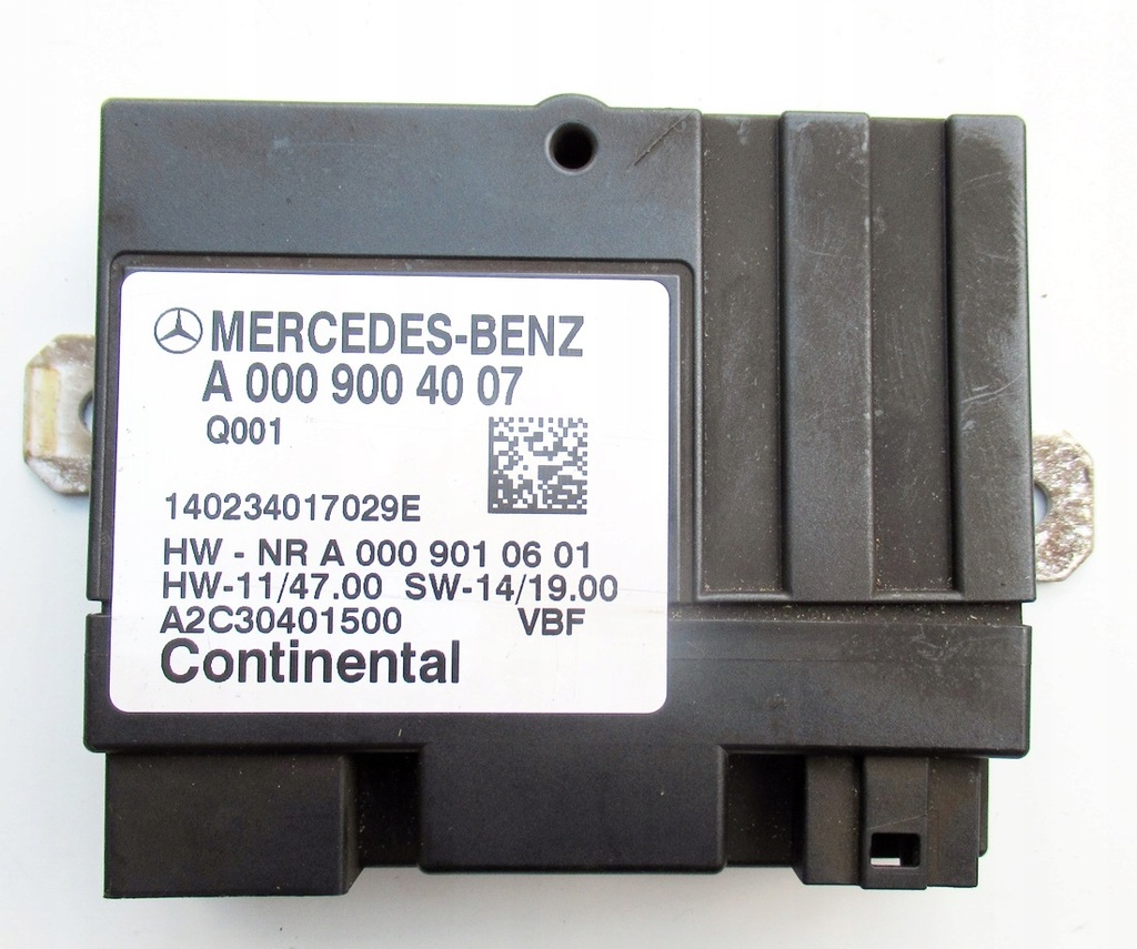 фото №1, Mercedes w205 1,6 cgi модуль насоса пального