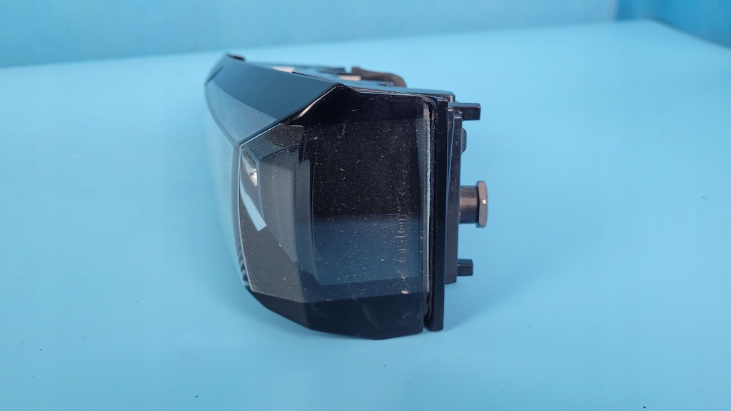 фото №7, Peugeot 308 iii p5 21r лампа правый задняя w крышка 9835300580