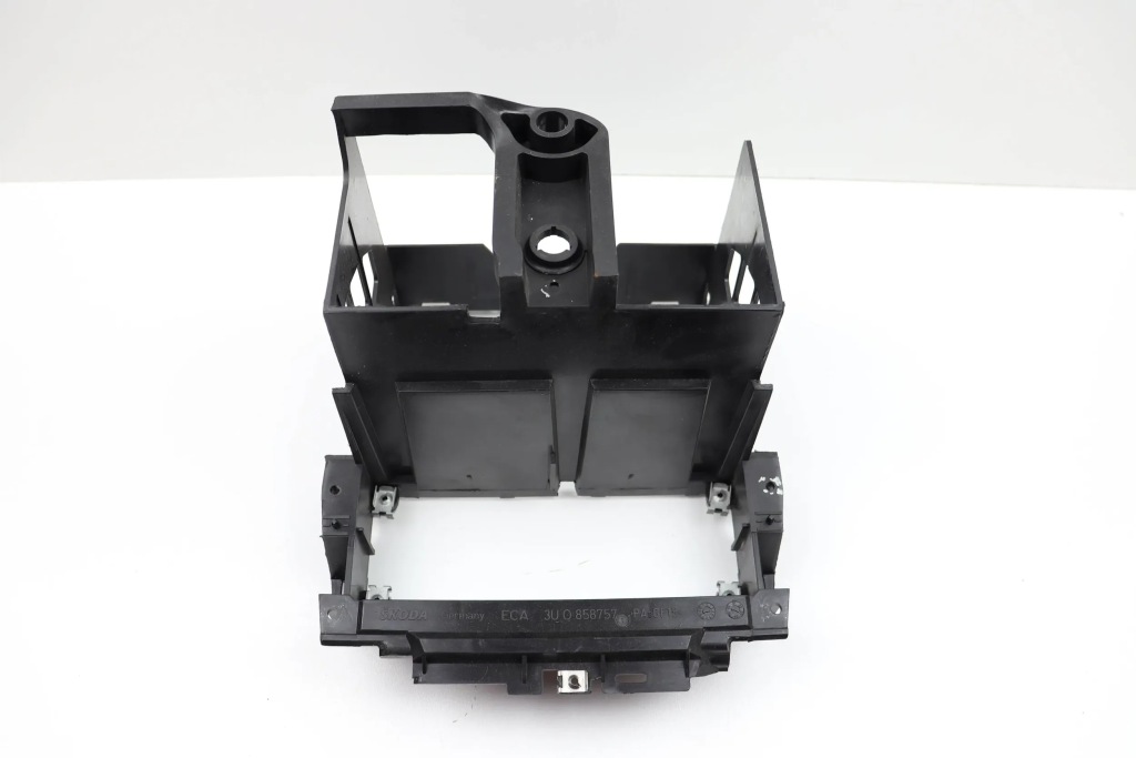 фото №3, Skoda superb i рамка каркас корзина радіо 3u0858757