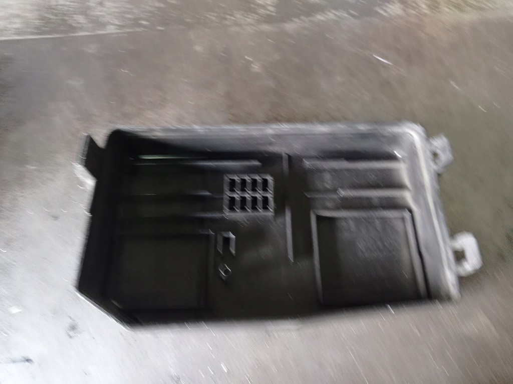 фото №4, Mondeo mk3 - кришка запобіжників