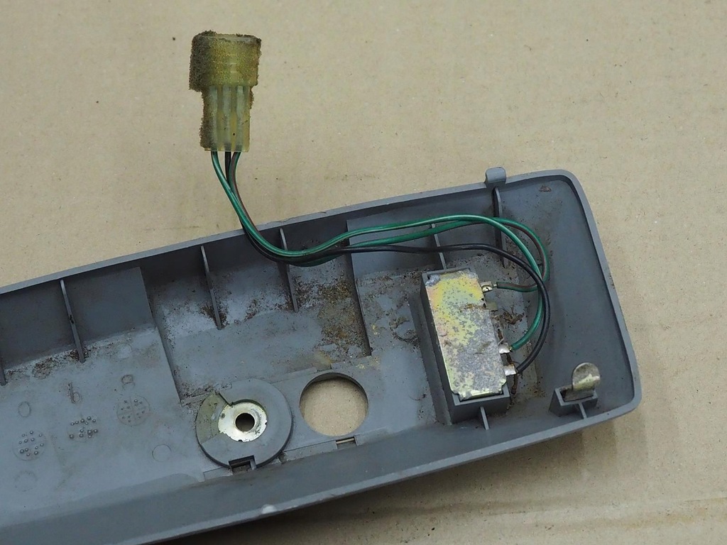 фото №13, Sportage i 1 панель перемикач люк