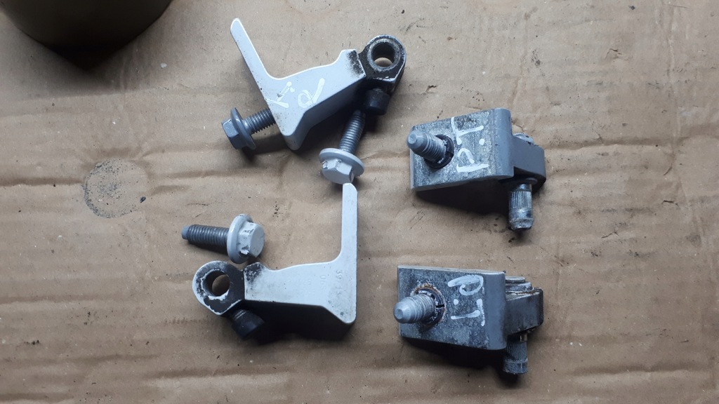 фото №1, S4 b8 lift a4 петля петлі двері правий задня ls9r