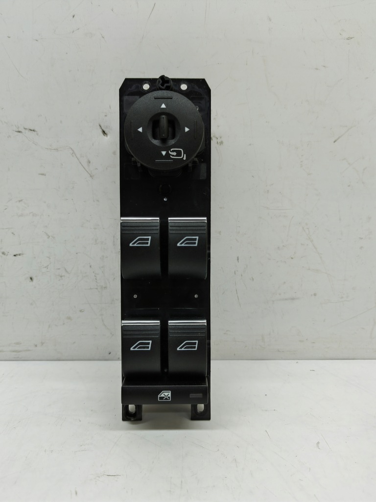 фото №1, Ford b-max кнопка подъёма стекло левый перед