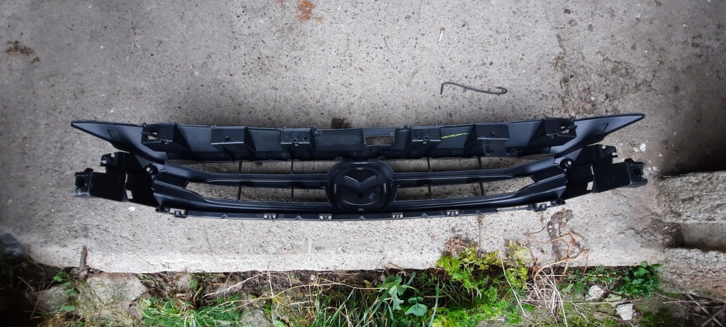 фото №3, Mazda 2 решітка радіатора передній 14-