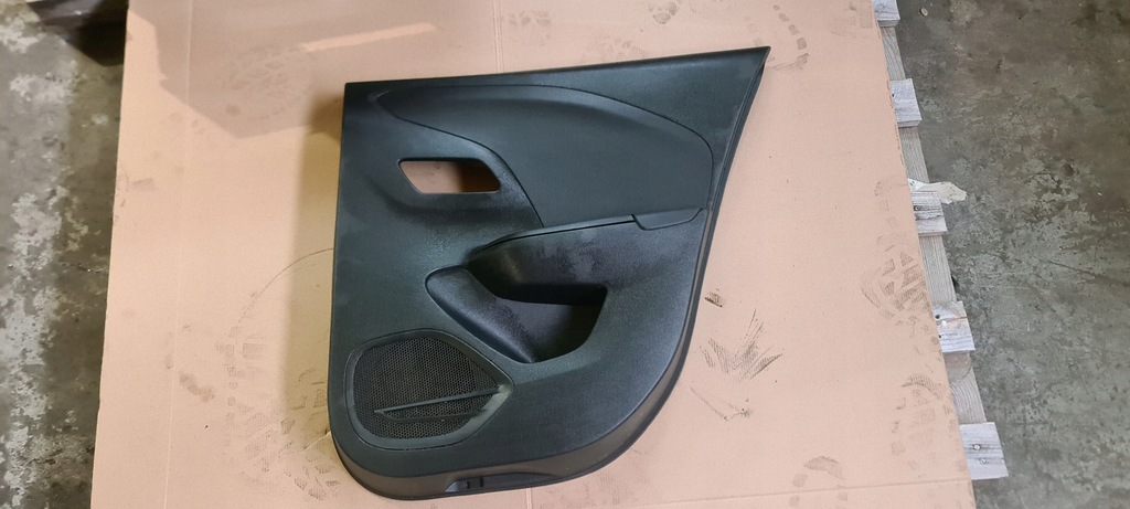 фото №1, Opel corsa f обшивка дверь правый задняя